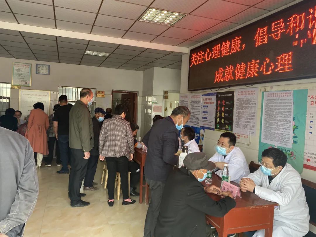 九江市中医医院走进星子镇中心卫生院开展中医药“五进”活动健康咨询
